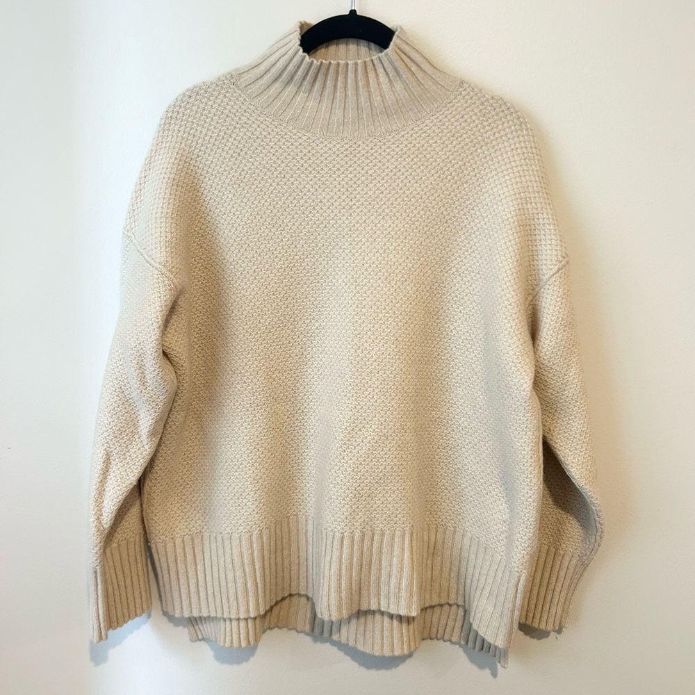 Everlane cashmere sweater